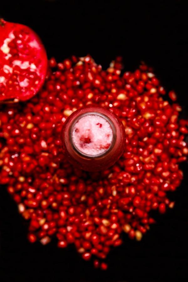 Ambiance Boutique Art Hotel Lahore Esterno foto A bottle of cranberry juice