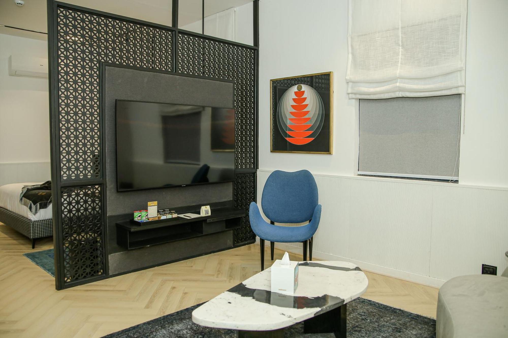Ambiance Boutique Art Hotel Lahore Camera foto A room divider